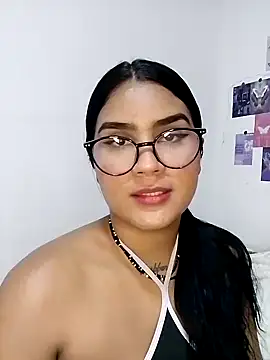Snapshot of Renata_Zoe chatting on October 10, 2025, 2:23 am Renata Zoe online show from October 10, 2025, 2:23 am