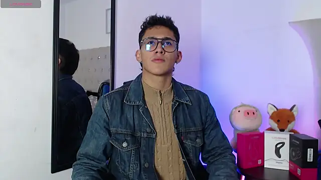 SalvadorFit online show from November 17, 2025, 8:35 pm