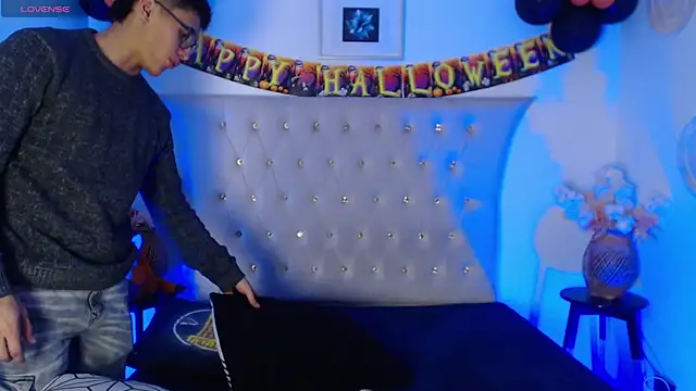 SalvadorFit online show from October 17, 2025, 9:05 pm