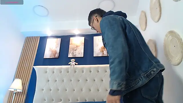 SalvadorFit online show from April 6, 2026, 8:10 pm