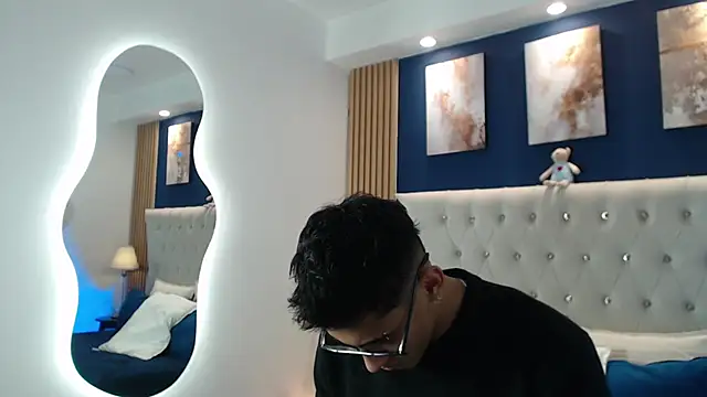 SalvadorFit online show from February 15, 2026, 8:41 pm