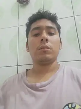 Snapshot of latinbigcock1_ chatting on October 31, 2025, 11:22 pm latinbigcock1  online show from October 31, 2025, 11:22 pm