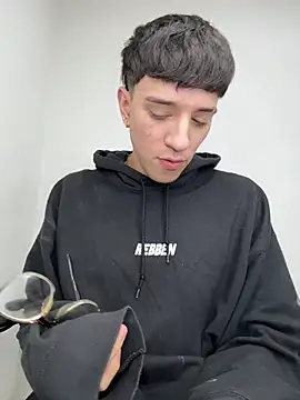 arthurdavies online show from January 8, 2026, 9:26 am