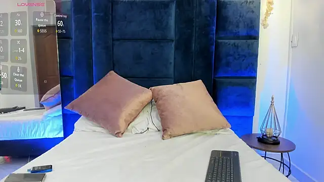 Dixiebelle online show from October 5, 2025, 12:45 am