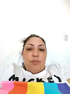 Snapshot of Lunita86 chatting on February 6, 2026, 3:52 pm Lunita86 online show from February 6, 2026, 3:52 pm