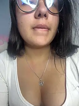 sacha torres02 online show from June 7, 2026, 6:46 pm