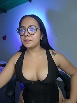 Snapshot of sacha_torres02 chatting on April 1, 2026, 2:24 am sacha torres02 online show from April 1, 2026, 2:24 am