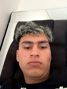 alejoweb1 online show from September 17, 2025, 8:44 pm