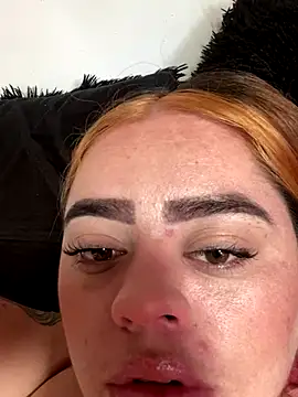 isabella arias2 online show from October 3, 2025, 4:41 pm