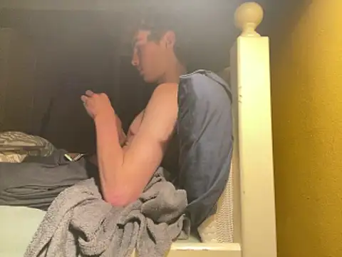 Snapshot of Randy9222 chatting on February 28, 2026, 1:16 am Randy9222 online show from February 28, 2026, 1:16 am