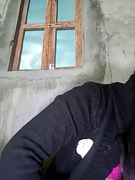 Snapshot of Cute_Couple59 chatting on February 8, 2026, 12:41 am Cute Couple59 online show from February 8, 2026, 12:41 am