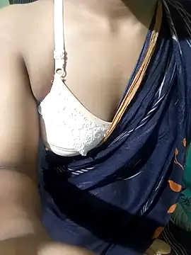 Snapshot of Cute_Couple59 chatting on October 19, 2025, 12:46 am Cute Couple59 online show from October 19, 2025, 12:46 am