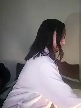 Vale stone  online show from September 29, 2025, 3:35 am