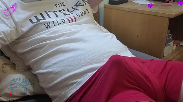 Astleitx online show from April 29, 2026, 8:04 pm