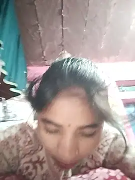 Snapshot of R_Roshni chatting on January 9, 2026, 11:55 pm R Roshni online show from January 9, 2026, 11:55 pm