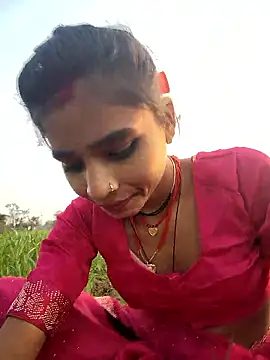 Snapshot of R_Roshni chatting on January 14, 2026, 11:36 am R Roshni online show from January 14, 2026, 11:36 am