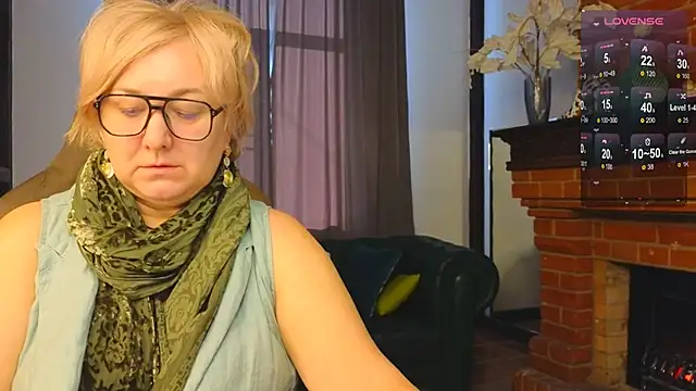 Marta Wils online show from October 27, 2025, 3:40 am