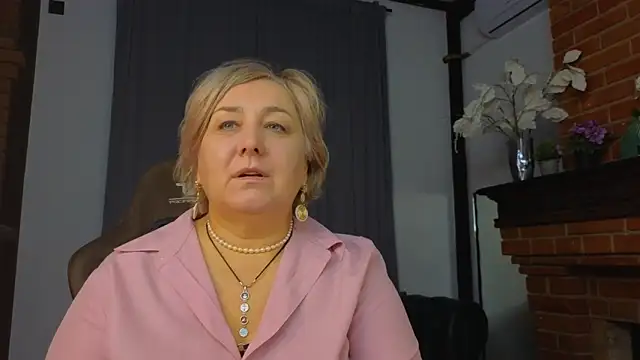 Marta Wils online show from October 11, 2025, 12:55 am