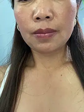 Snapshot of Milky-milk chatting on March 21, 2026, 8:19 am Milky-milk online show from March 21, 2026, 8:19 am