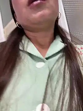 Snapshot of Milky-milk chatting on March 22, 2026, 11:50 pm Milky-milk online show from March 22, 2026, 11:50 pm