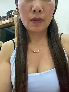 Snapshot of Milky-milk chatting on April 16, 2026, 1:12 pm Milky-milk online show from April 16, 2026, 1:12 pm