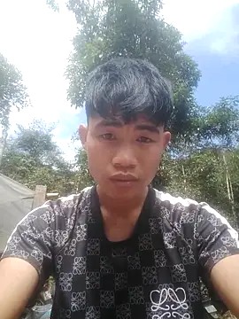 Nhyy xx online show from October 18, 2025, 3:08 am