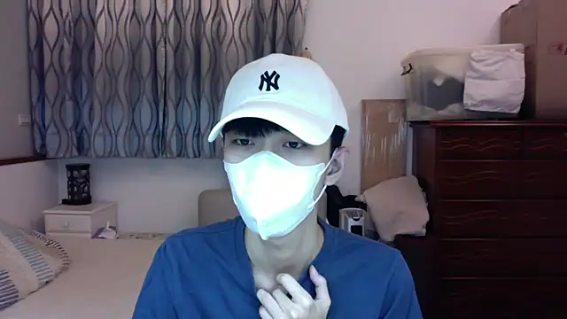 Snapshot of kai101010 chatting on September 23, 2025, 1:07 pm kai101010 online show from September 23, 2025, 1:07 pm
