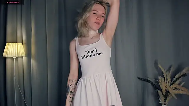 DianeHonnette online show from January 10, 2026, 7:31 pm