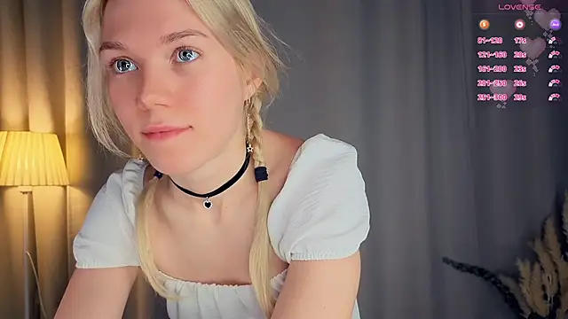 DianeHonnette online show from January 18, 2026, 6:33 pm