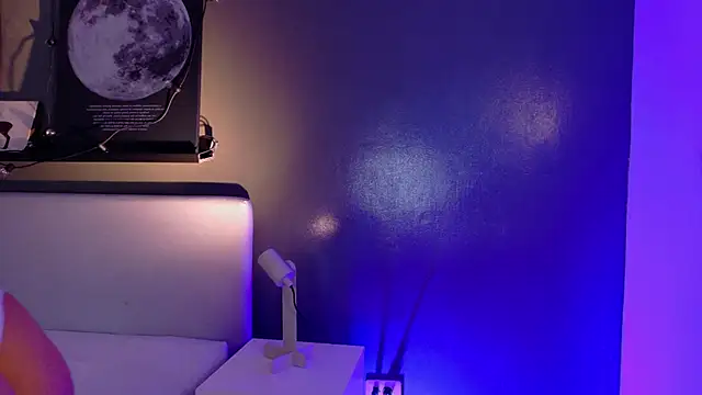 KeendraFox  online show from November 18, 2025, 10:29 am