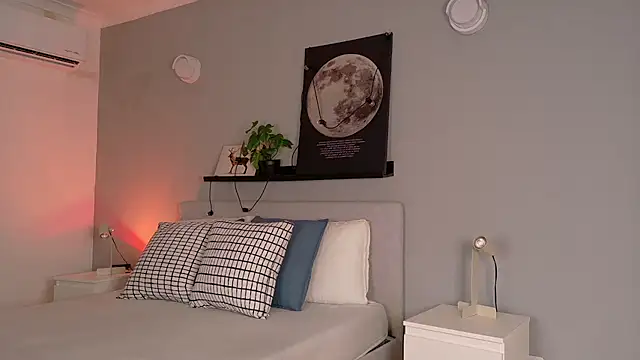 KeendraFox  online show from March 6, 2026, 11:16 am