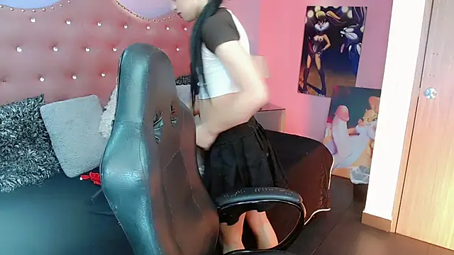 Sophia Stonee online show from October 13, 2025, 11:01 am