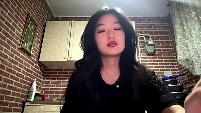 EmmaLeexth online show from January 11, 2026, 2:13 pm