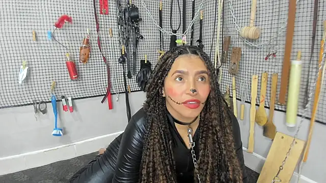 Snapshot of BDSM_MEDUZA chatting on April 16, 2026, 2:12 am BDSM MEDUZA online show from April 16, 2026, 2:12 am