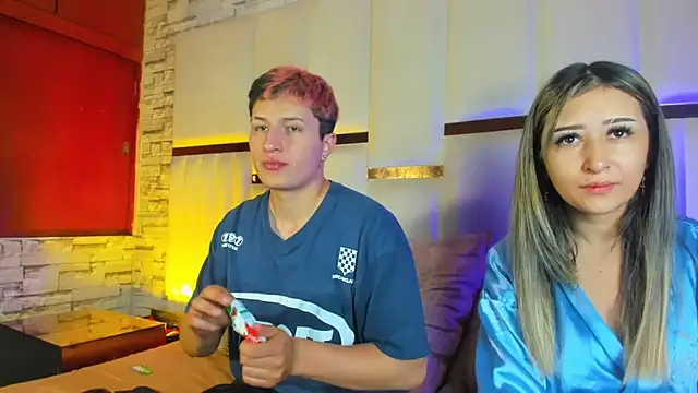 Snapshot of ANLLELOAndANGELA chatting on February 12, 2026, 5:56 pm ANLLELOAndANGELA online show from February 12, 2026, 5:56 pm