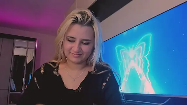 BarbaraSiren online show from September 25, 2025, 2:12 pm