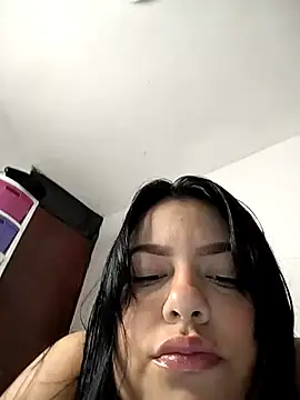 Snapshot of Zimack124 chatting on November 9, 2025, 2:59 am Zimack124 online show from November 9, 2025, 2:59 am