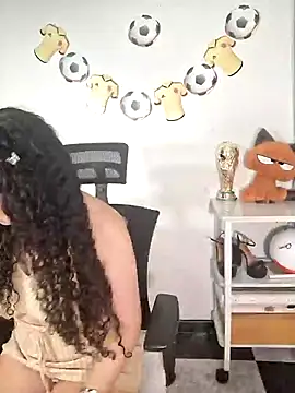 Lina 444 online show from July 9, 2026, 10:15 am