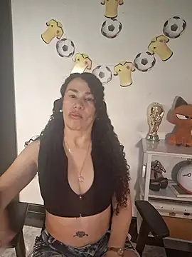 Lina 444 online show from June 19, 2026, 9:53 pm