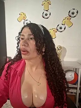 Lina 444 online show from June 15, 2026, 1:28 am