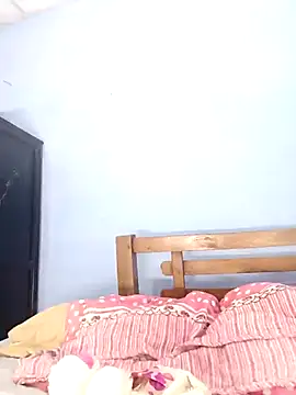 little onixx online show from October 24, 2025, 1:54 pm