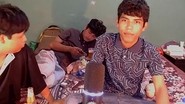 P4NT0J4 online show from March 22, 2026, 8:43 pm