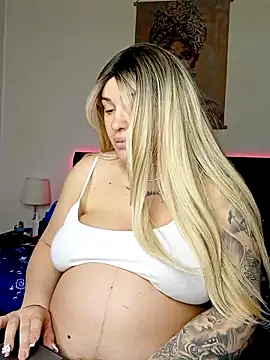 mariabloom9 online show from February 20, 2026, 7:21 am