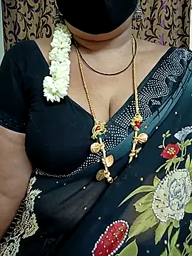 Snapshot of Maithili18 chatting on September 29, 2025, 8:21 am Maithili18 online show from September 29, 2025, 8:21 am