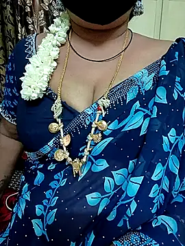 Snapshot of Maithili18 chatting on September 27, 2025, 11:38 am Maithili18 online show from September 27, 2025, 11:38 am