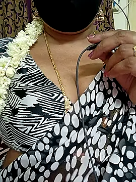 Snapshot of Maithili18 chatting on October 12, 2025, 6:59 am Maithili18 online show from October 12, 2025, 6:59 am