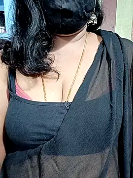 Snapshot of Maithili18 chatting on November 23, 2025, 2:43 am Maithili18 online show from November 23, 2025, 2:43 am