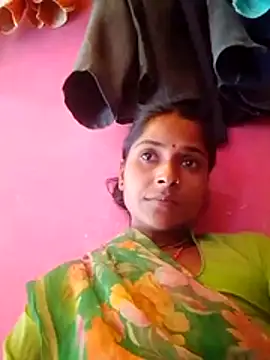 Snapshot of Hot_reshmaji chatting on May 9, 2026, 9:23 am Hot reshmaji online show from May 9, 2026, 9:23 am