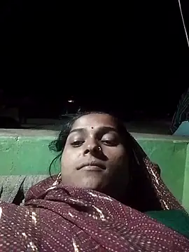 Snapshot of Hot_reshmaji chatting on April 21, 2026, 3:51 pm Hot reshmaji online show from April 21, 2026, 3:51 pm