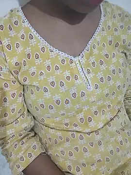 Snapshot of Disha-_00 chatting on September 29, 2025, 4:23 pm Disha- 00 online show from September 29, 2025, 4:23 pm